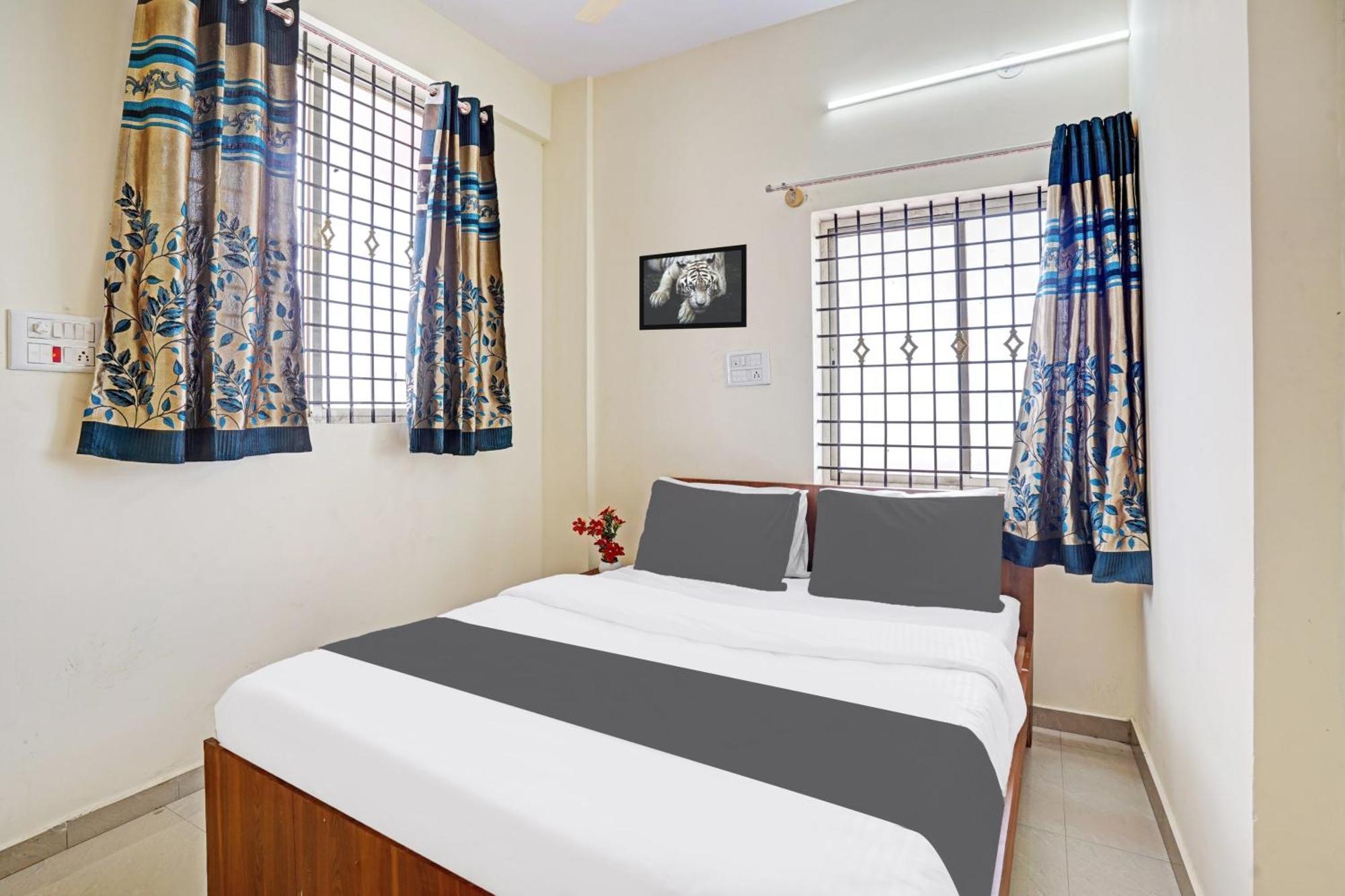 Hotel O Sv Lodge Бангалор Екстериор снимка