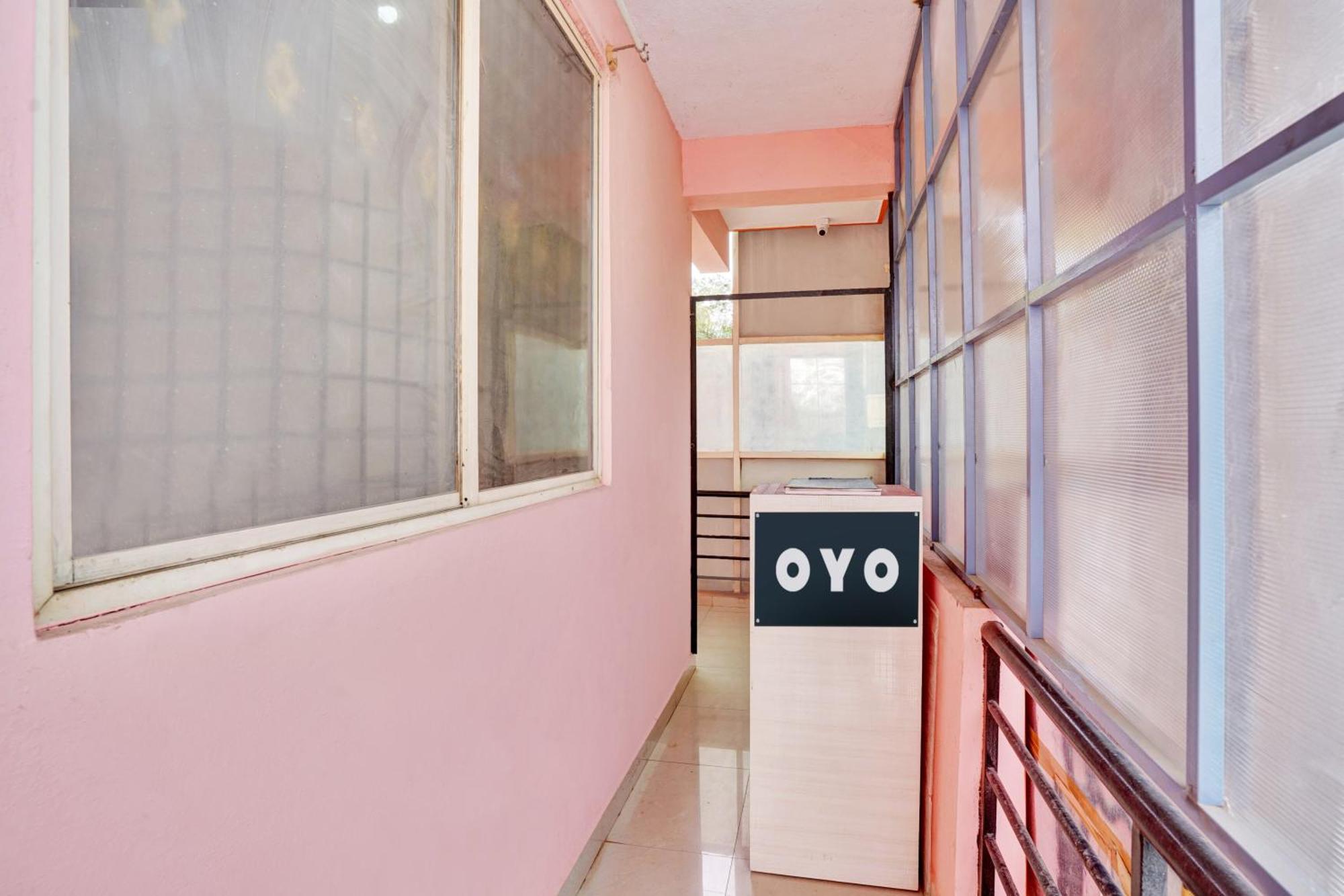 Hotel O Sv Lodge Бангалор Екстериор снимка