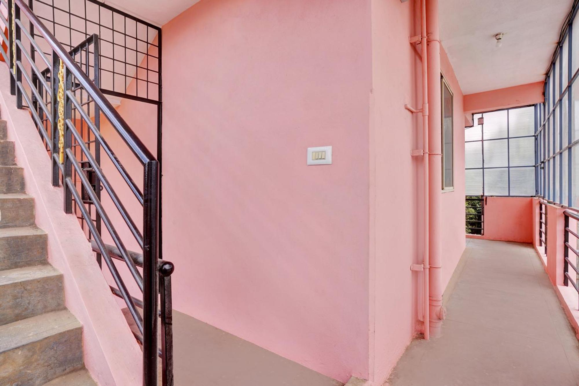 Hotel O Sv Lodge Бангалор Екстериор снимка