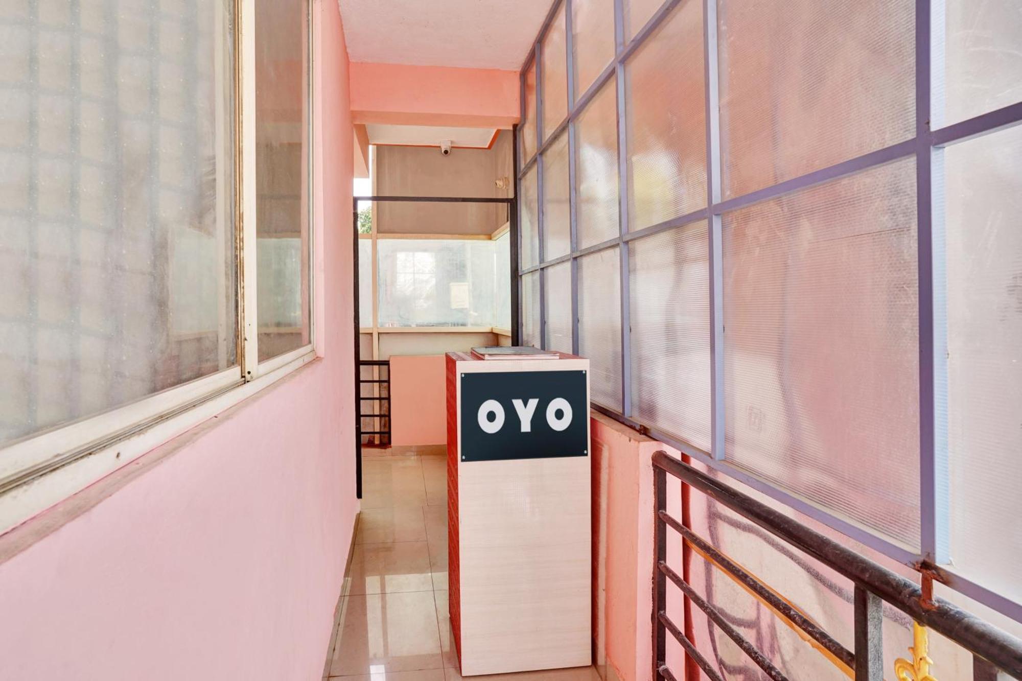 Hotel O Sv Lodge Бангалор Екстериор снимка